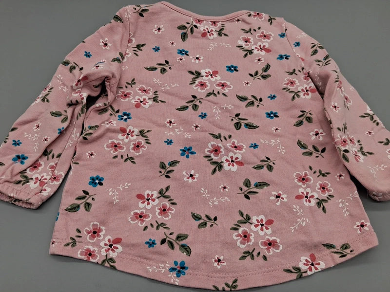 Rückansicht des Baby Club Langarmshirts mit abgerundetem Saum