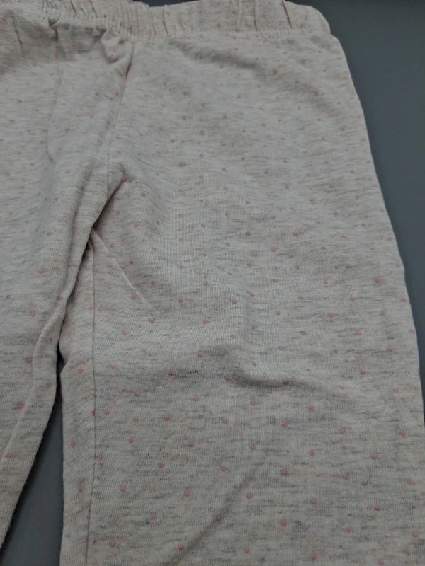 Detailansicht des melierten Stoffes der Disney Baby Hose