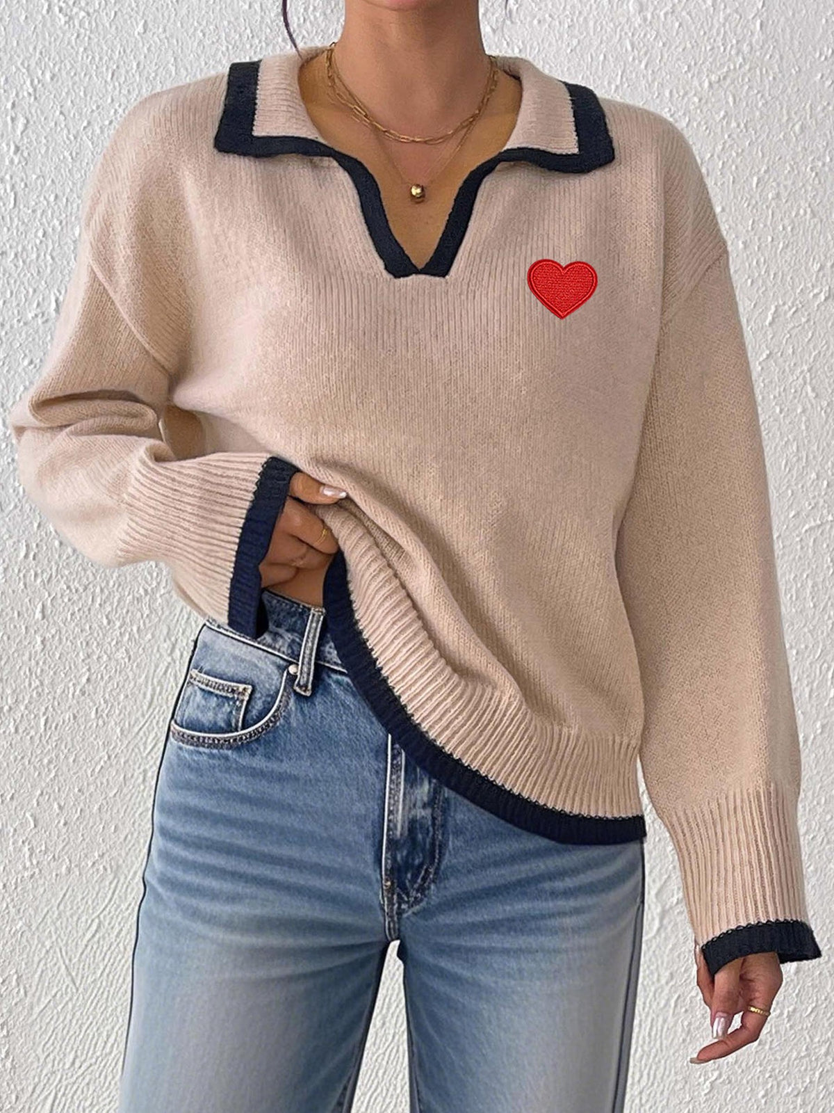 Damen Pullover mit Kerbkragen, Colorblock-Patchwork und Herz-Applikation
