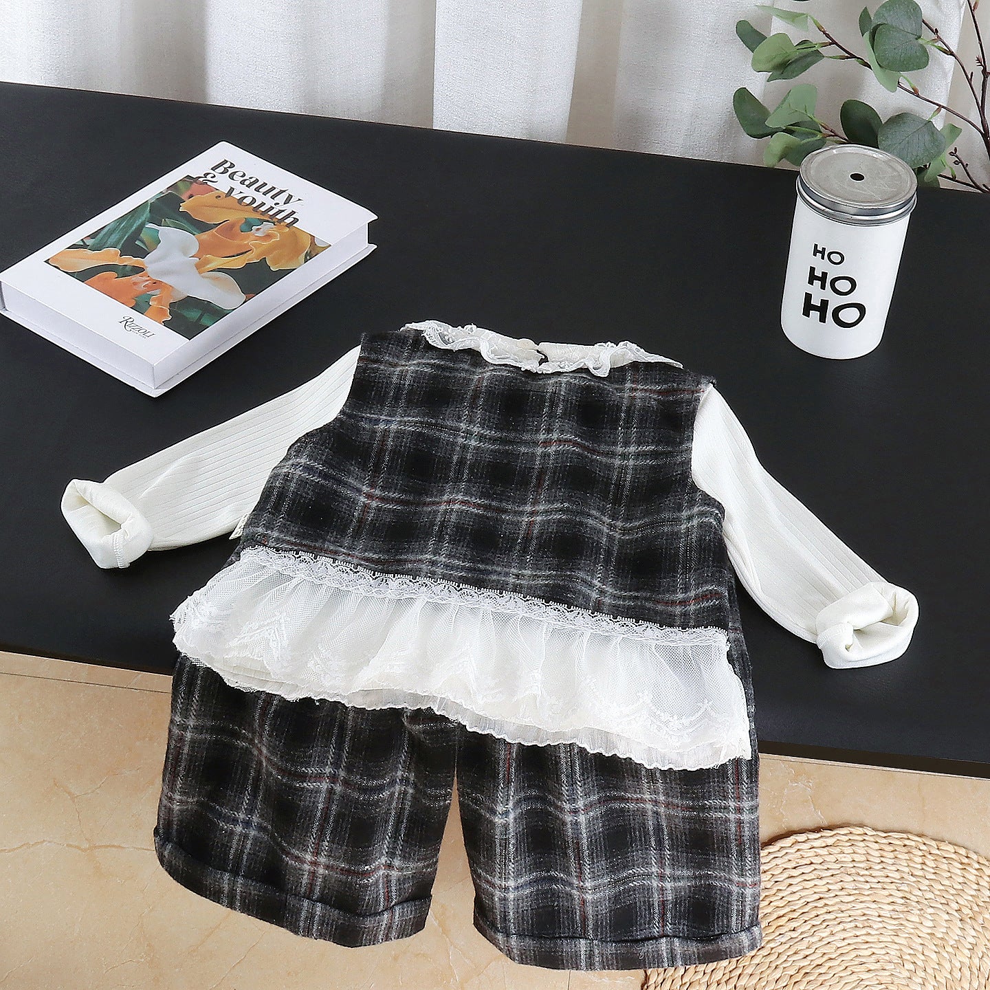 Baby girl's spring and autumn clothes plaid vest three piece set