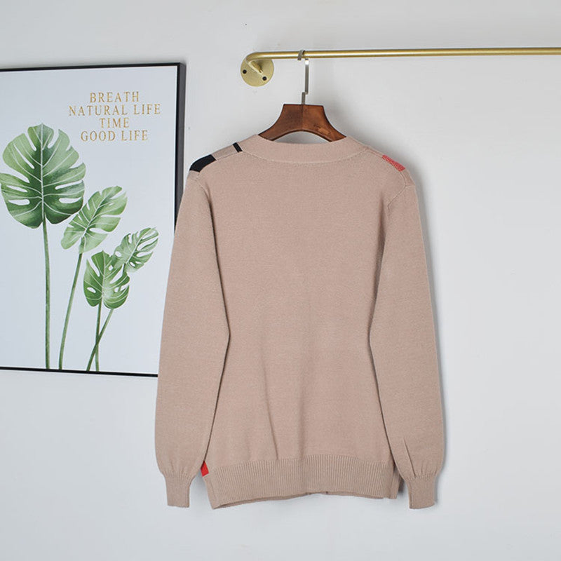 Damen-Strickjacke mit V-Ausschnitt und Muster – Bild 4