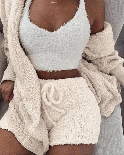 3-teiliges Damen Schlafanzug Set – Langarm Crop Top & Shorts – Ansicht 2