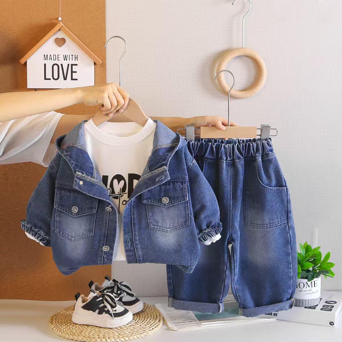 Hooded denim long sleeved three piece set