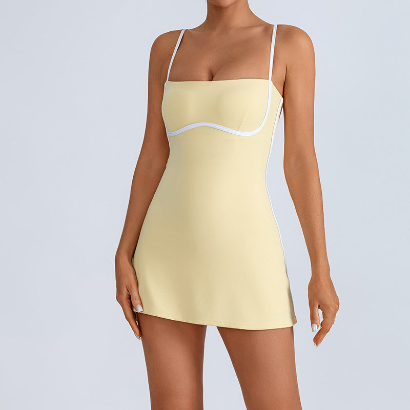 Sportkleid für Yoga und Tennis mit integriertem BH