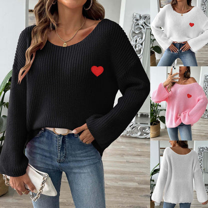 Damen-Sweater-Top mit Rundhalsausschnitt, One-Shoulder, ausgestellter Ärmel mit Herz-Stickapplikation, Strick