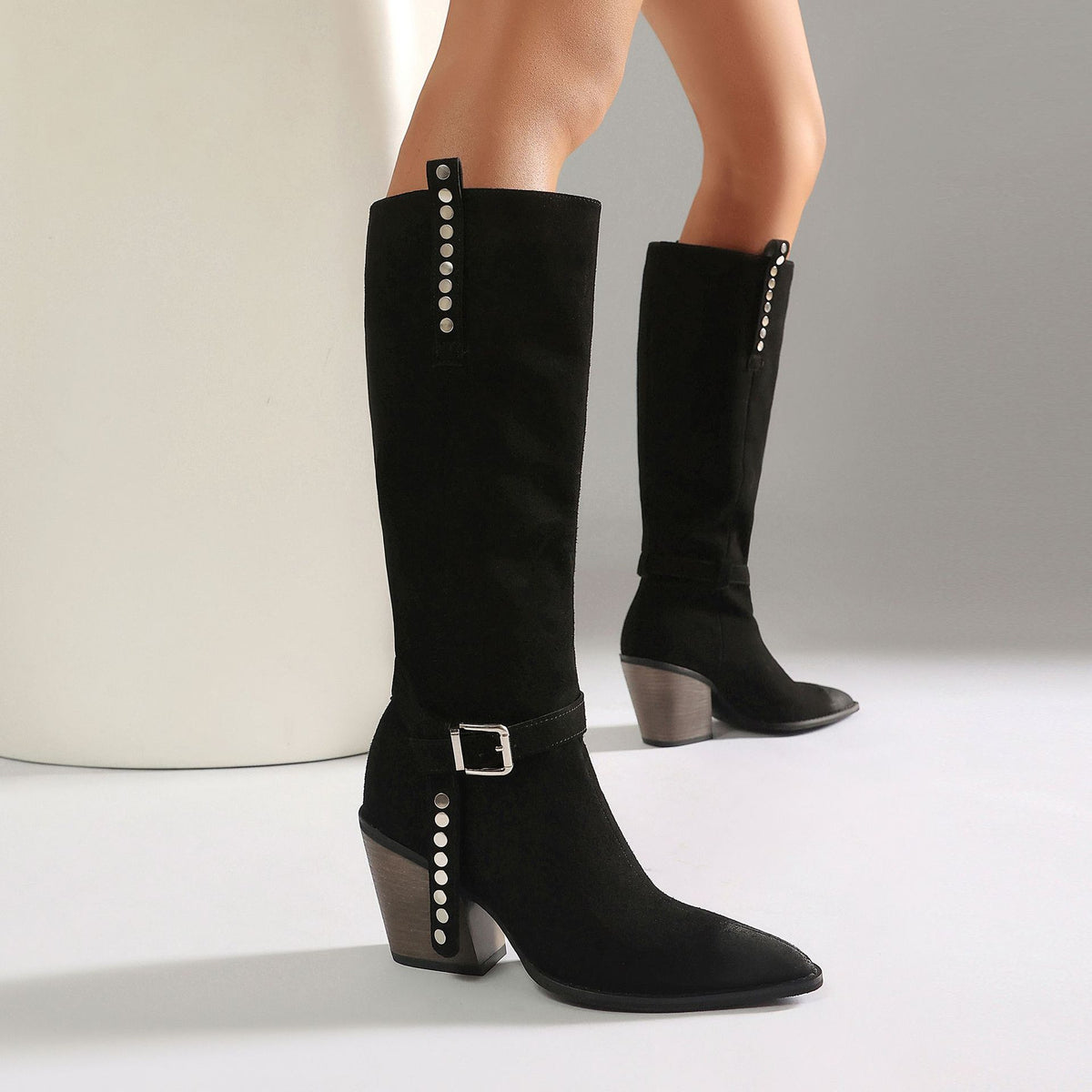 High-Heel-Stiefel Damen mit Nieten, spitze Zehenpartie, Western-Style