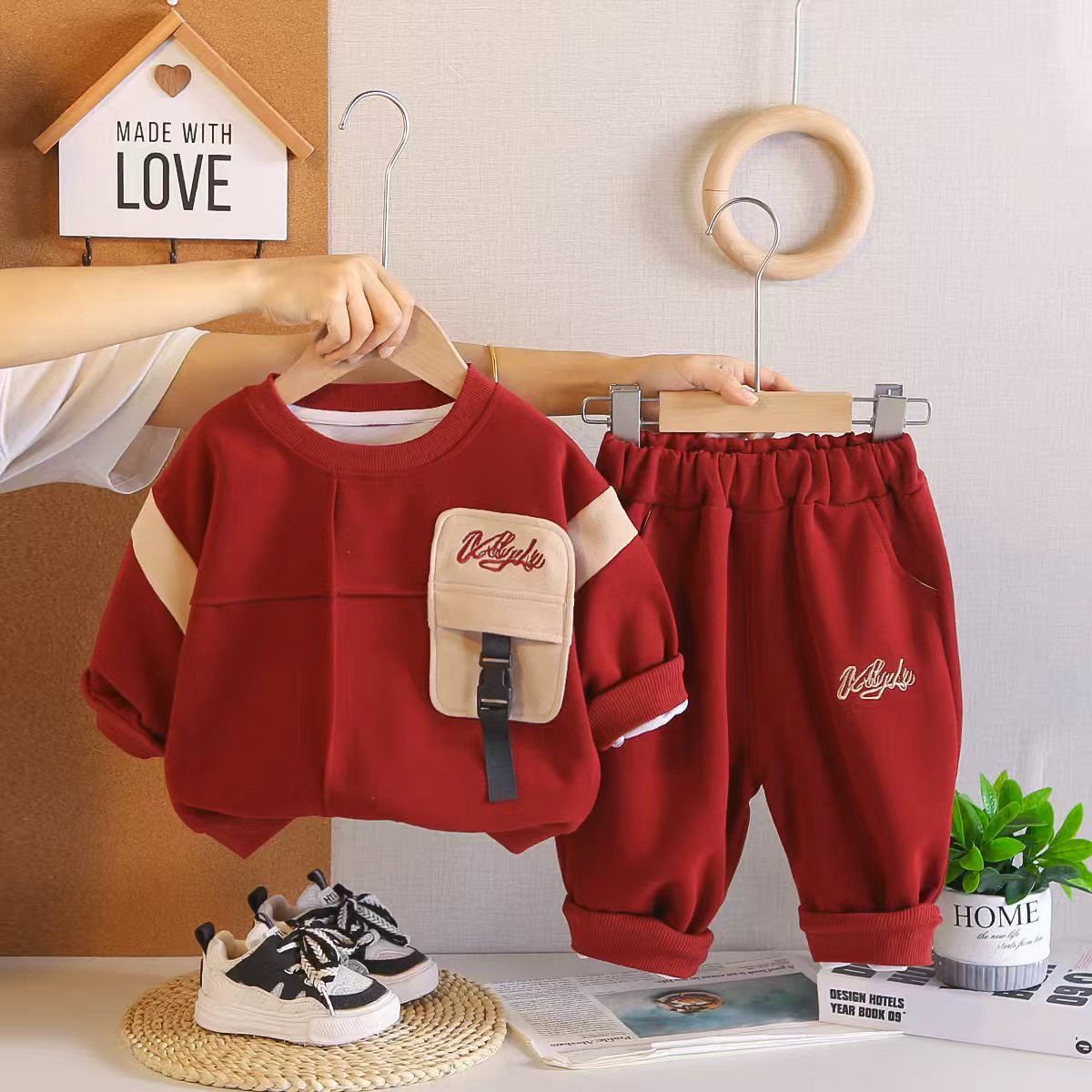 Baby casual clothes spring and autumn long sleeved two-piece set