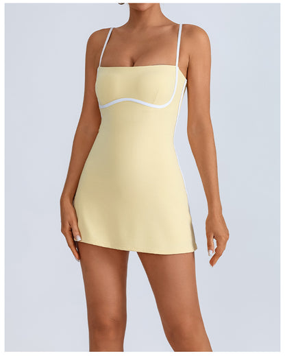 Sportkleid für Yoga und Tennis mit integriertem BH