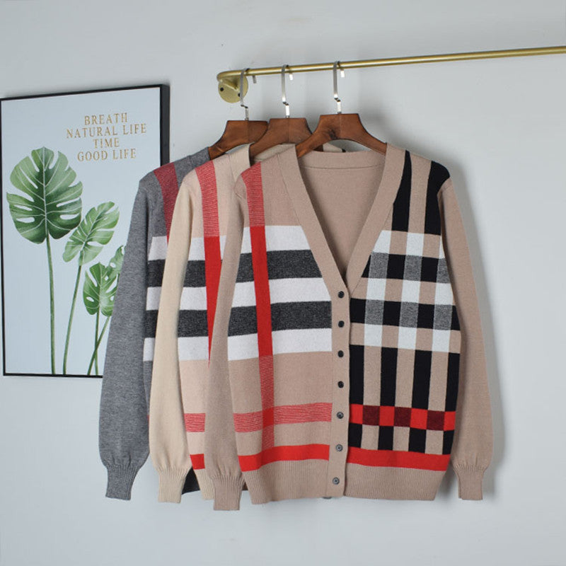 Damen-Strickjacke mit V-Ausschnitt und Muster – Bild 6