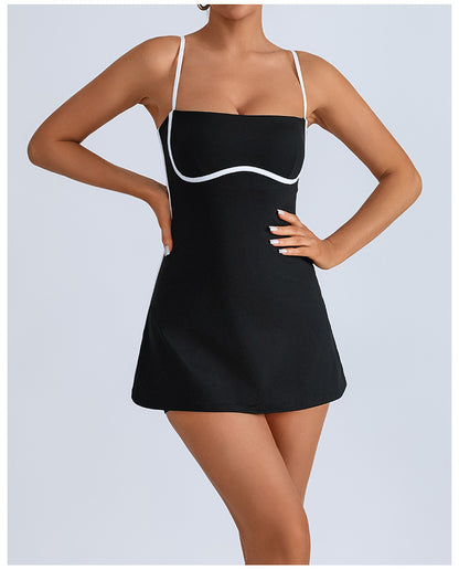 Sportkleid für Yoga und Tennis mit integriertem BH