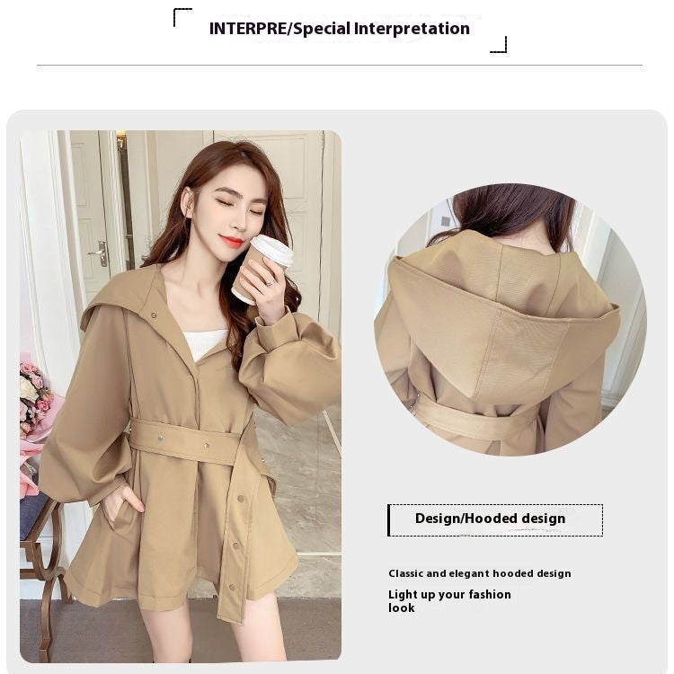 Taillierter Damen-Trenchcoat mit Kapuze – Bild 9