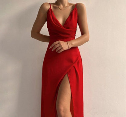 Trägerkleid mit Beinschlitz, Gesamtansicht