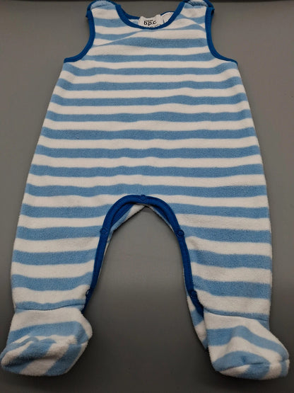 Hellblau-weißer B.P.C Strampler in Größe 62