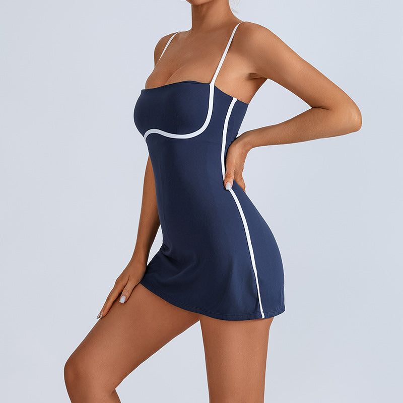 Sportkleid für Yoga und Tennis mit integriertem BH