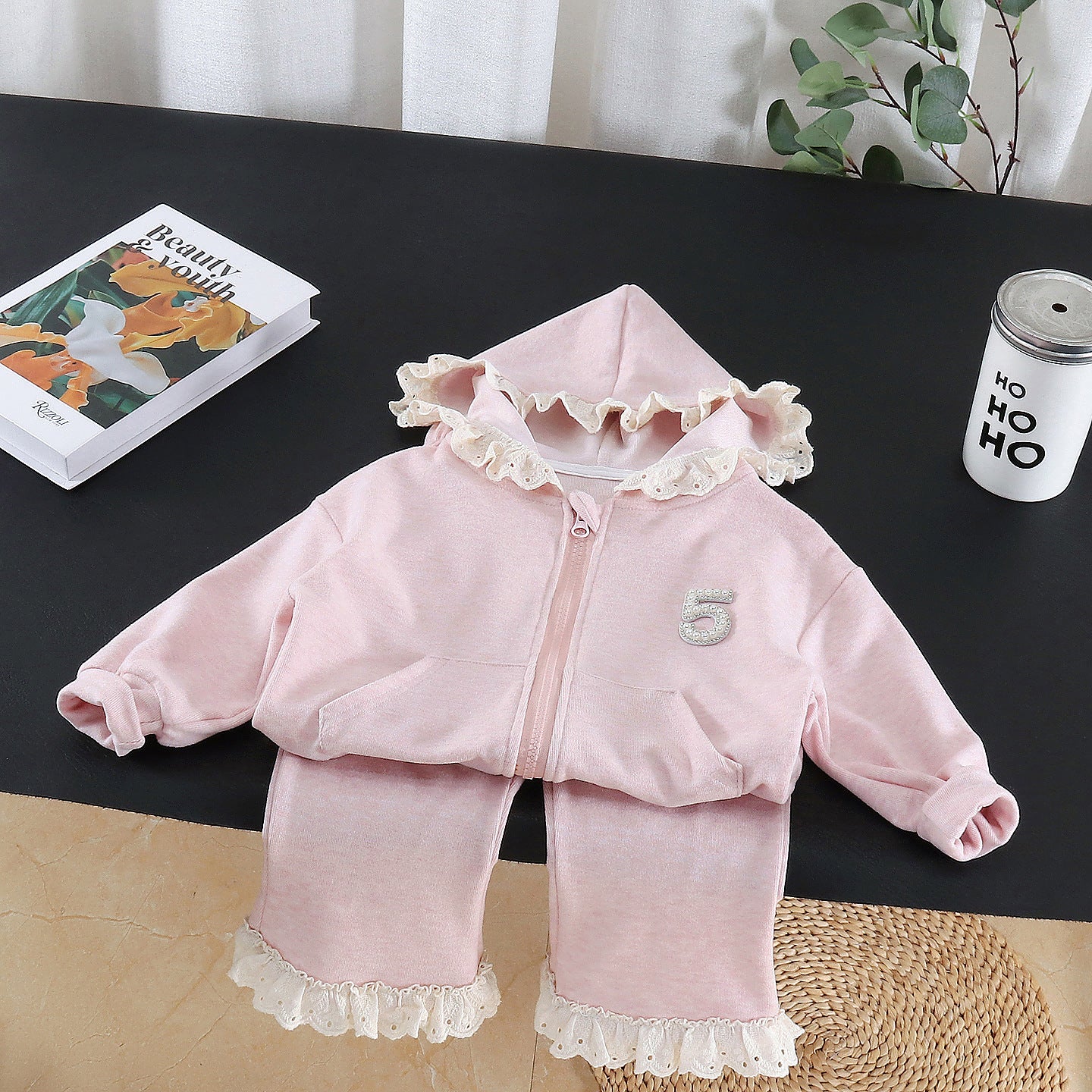 Long sleeved hat jacket two-piece set for babies