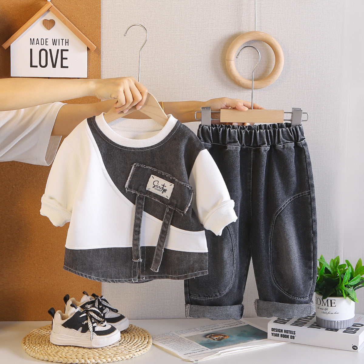 Children's long sleeved baby hoodie two-piece set