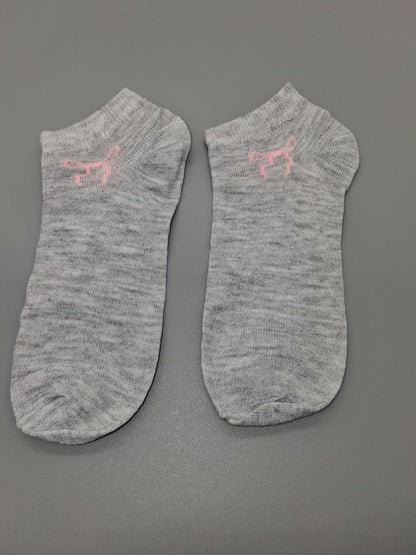 Sneaker-Socken graumeliert, Schaft mit pinkem Motiv in Nahaufnahme