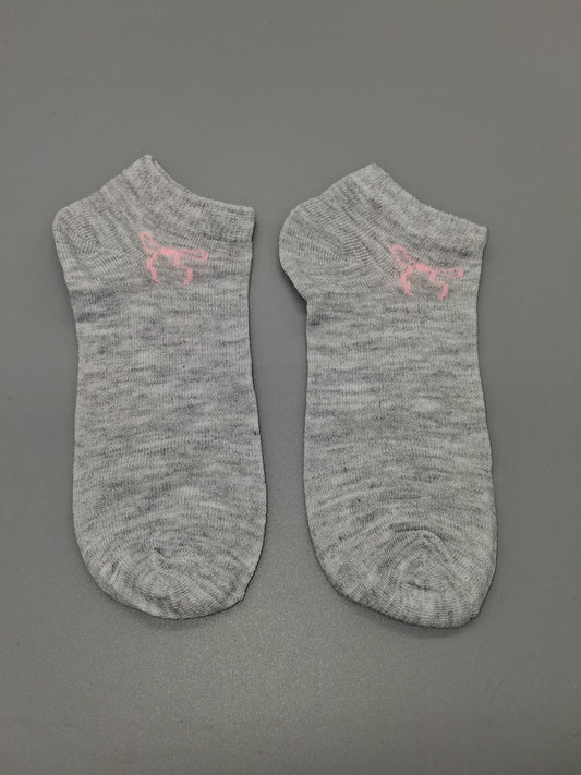 Sneaker-Socken graumeliert mit pinkem Motiv, Vorderansicht, 1 Paar