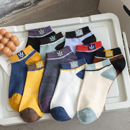 Herren Kurzsocken mit Ahornblatt-Logo, Kontrastbund